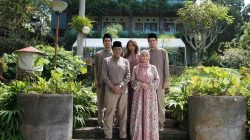 Siapkan Tisu! Tayang Mulai Hari Ini, ‘Titip Bunda di Surga-Mu’ Hadir Sebagai Pengingat Pentingya Pulang ke Keluarga di Lebaran Mendatang